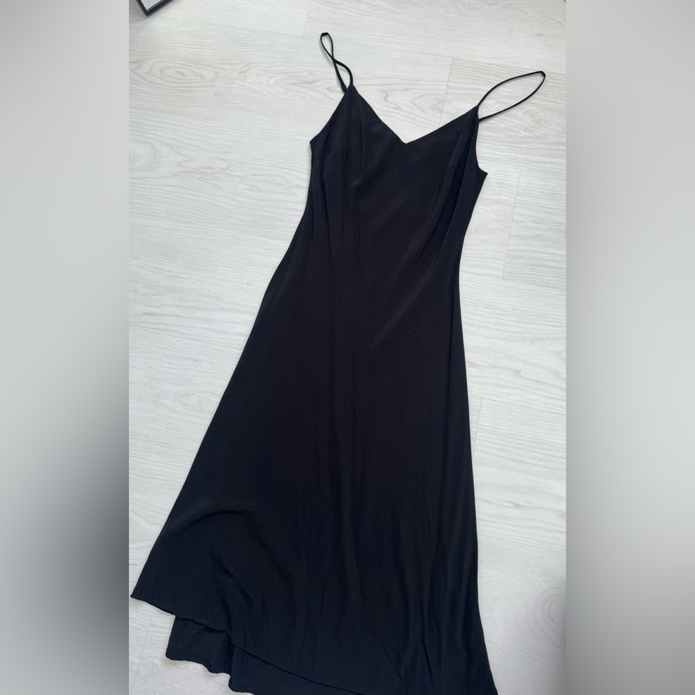 Elegant Black Sleeveless Dress
